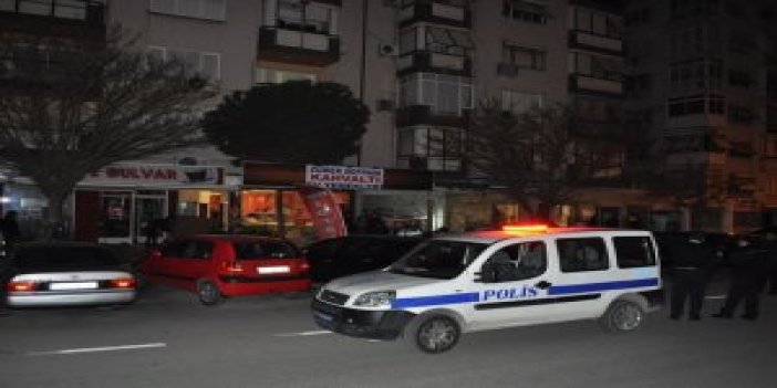 İzmir'de Polis memuru eşini öldürdü - İzmir Haber