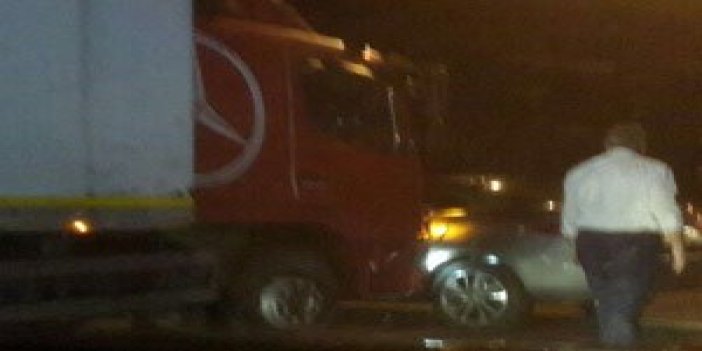 Trabzon'da belediye aracı kaza yaptı