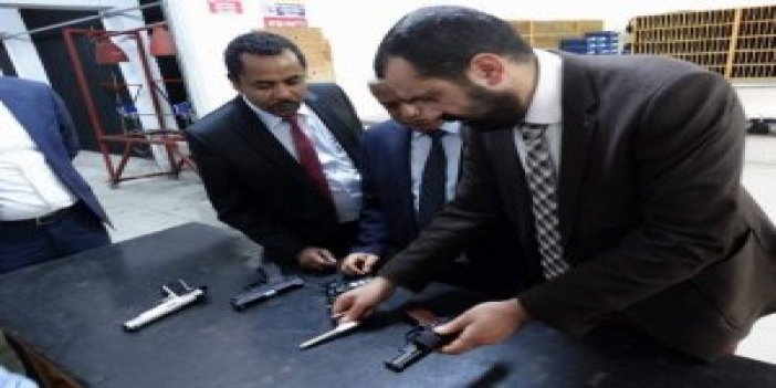 Etiyopya Büyükelçisi Trabzon'da üretilen silahlara hayran kaldı