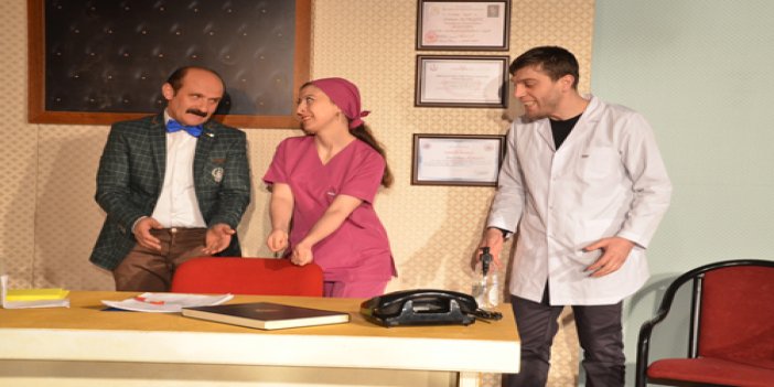 Trabzon'da Gugulumdakiler tiyatrosu rekora gidiyor