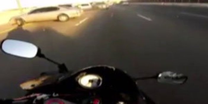 Motosiklet sürücüsünün dikkati hayatını kurtardı