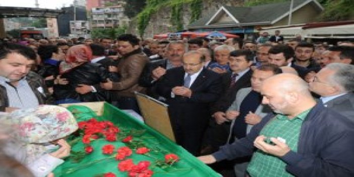 Trabzon'da Kansere yenik düşen başhekim için tören