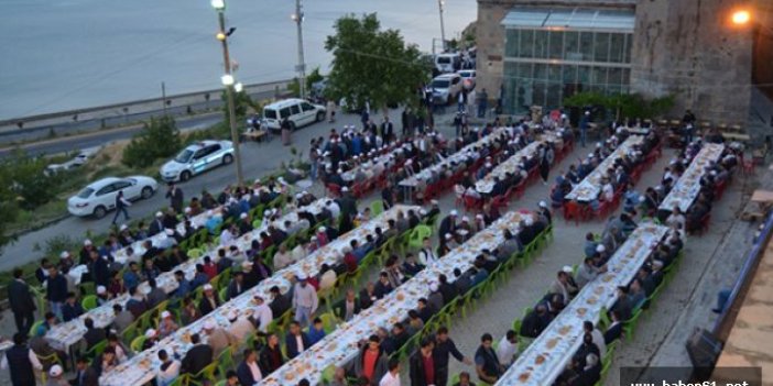 Trabzon Bitlis'te iftar verdi