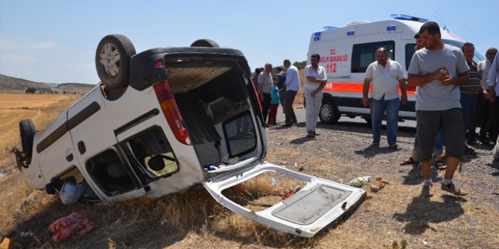 Takla atan araçta 11 kişi yaralandı