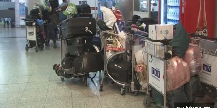 Atatürk Havalimanında valizler sahipsiz kaldı