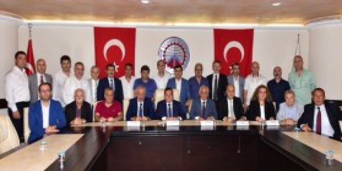 Trabzon'da oda ve borsalar darbeye hayır dedi