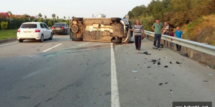 Trabzon plakalı araç kaza yaptı: 1 ölü 3 yaralı