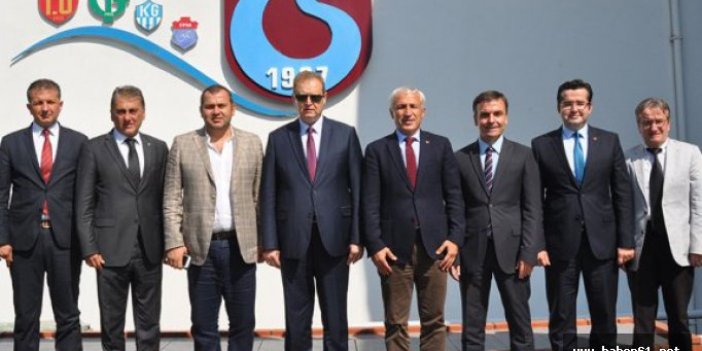 Trabzon Valisi Yavuz'dan Trabzonspor'a ziyaret