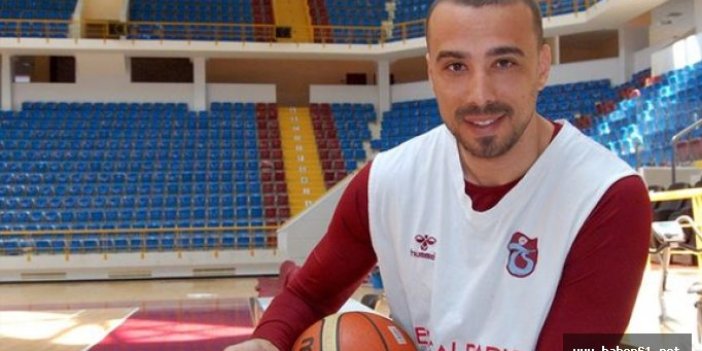 Trabzonspor kaptanı forma veriyor
