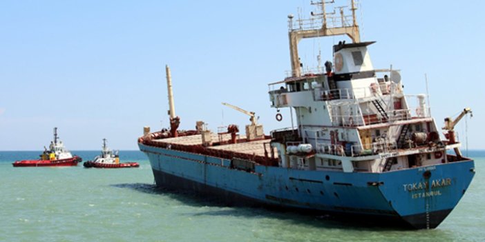 Samsun'da karaya oturan gemi kurtarıldı