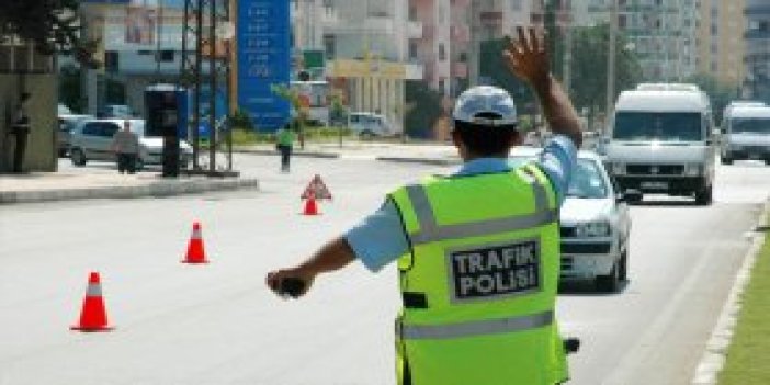 Trabzon'da 3 araç trafikten men edildi