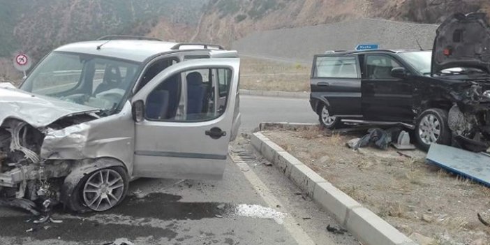 Gümüşhane - Trabzon yolunda kaza: 8 Yaralı