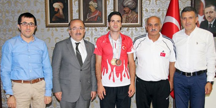 Trabzonlu Avrupa Şampiyonuna ödül