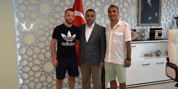 Trabzon'da gol kralından Başkanvekili Çebi'ye ziyaret