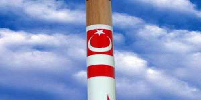 Obama'ya Türk bayraklı baston