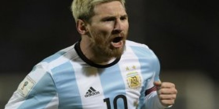Messi'den hayata küstüren çalım
