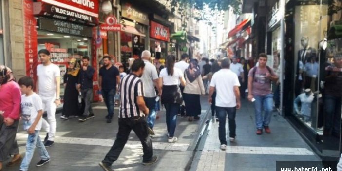 Trabzonlular bayram hazırlığını son güne bıraktı