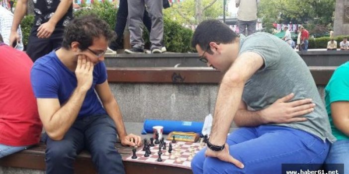 Trabzon'da satranç sokağa taştı