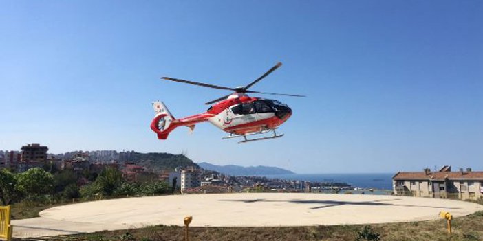 Trabzon'da hava ambulansı yaşlı kadın için havalandı