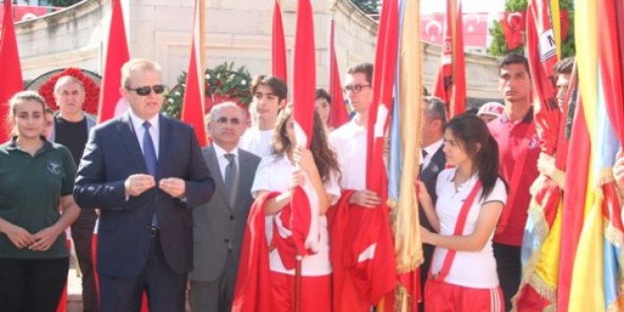 Trabzon Valisi Yücel Yavuz'dan gençlere milli nasihatler
