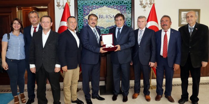 Trabzon'a gelen Araplar'a talip çıktı