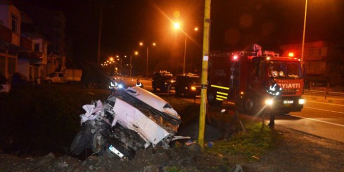 Trabzon plakalı minibüs kaza yaptı:3 Ölü 4 Yaralı