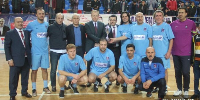 Trabzonspor'un efsaneleri salon turnuvasında kapıştı