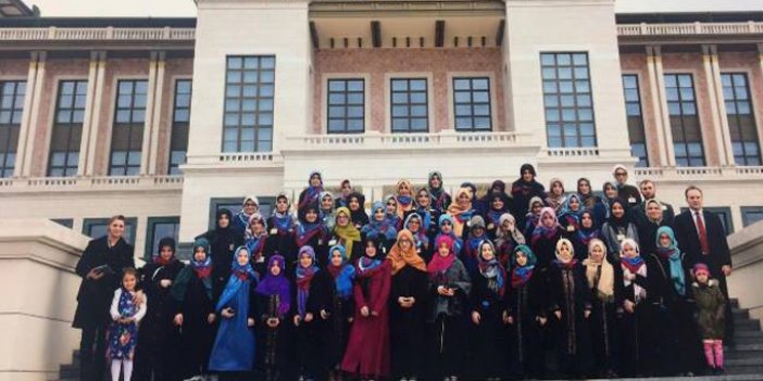 Trabzonlu Hafız kızlar Külliye'ye çıktı