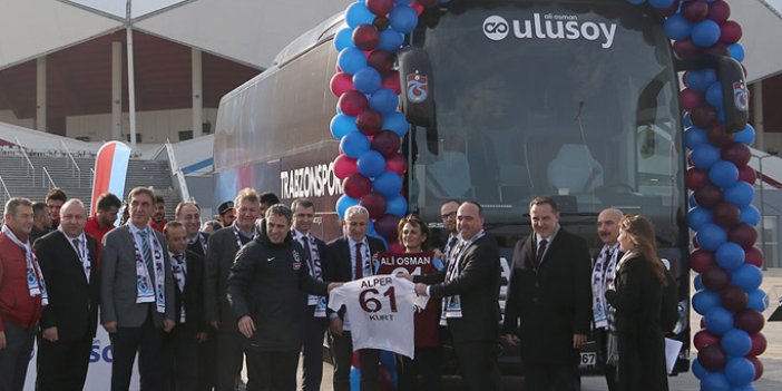 Trabzonspor yeni otobüsüne kavuştu