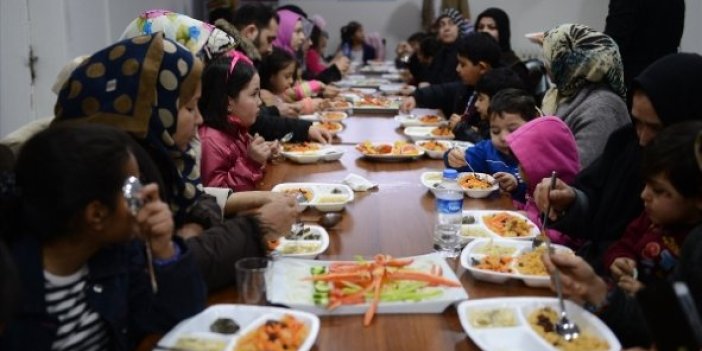 Trabzon'da yaşayan sığınmacılar Karadeniz mutfağıyla tanıştı