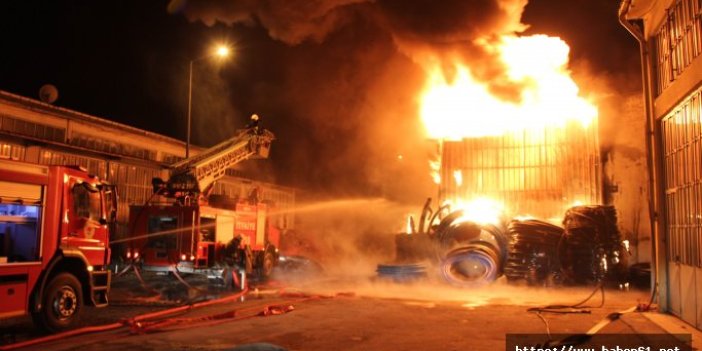 Samsun'da korkutan fabrika yangını