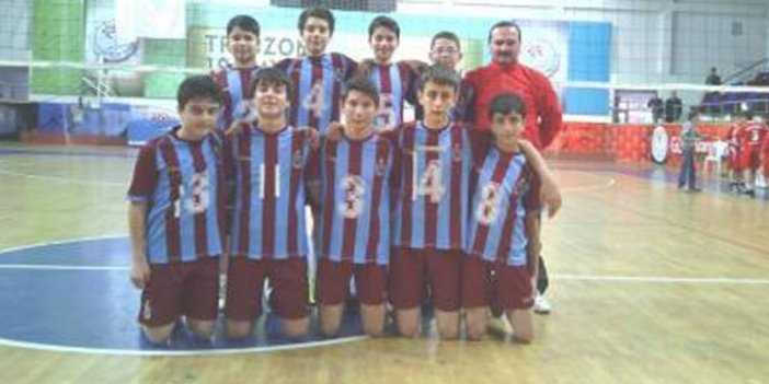 Trabzon'un minik voleybolcularında hedef şampiyonluk