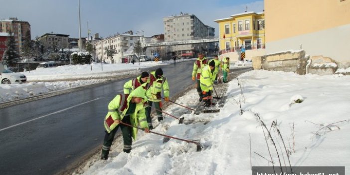 Trabzon'da karla mücadele hafta sonu da sürecek