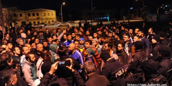 Bursasporlu futbolculara bıçaklı saldırı