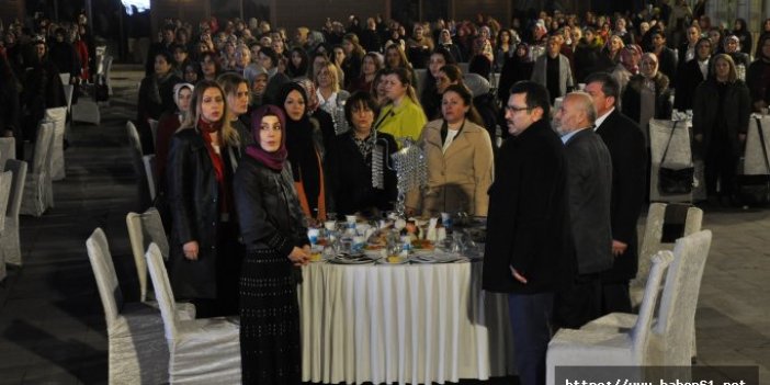 Trabzon'da AKP ve MHP'li bayanlardan gövde gösterisi