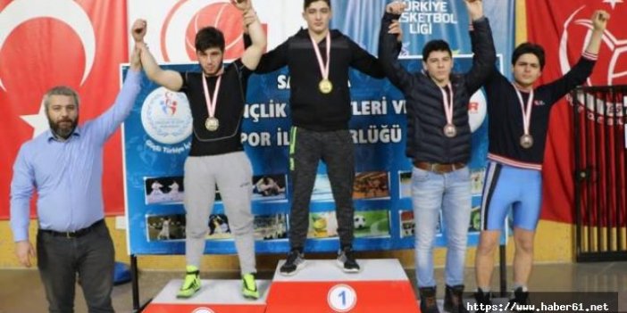 Grekoromen Yıldızlar Şampiyonası Trabzon'da yapıldı