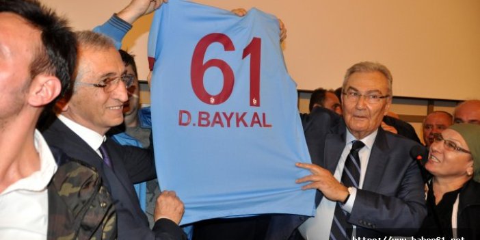Deniz Baykal Trabzon'da konuştu
