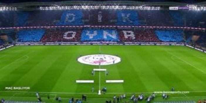 Trabzonspor taraftarları stadı coşturdu