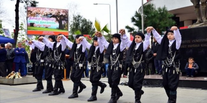 Nevruz'un gelişi Trabzon'da kutlandı