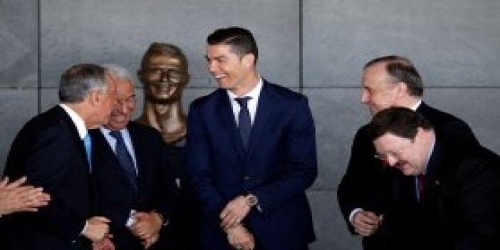 Ronaldo'ya havalimanı jesti, heykel skandalı!