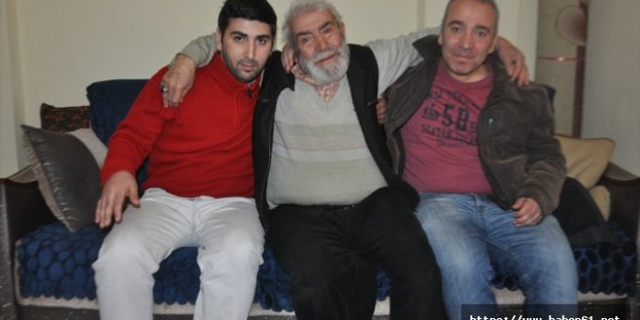 Trabzon'da yaşlı baba hasta çocuklarına bakıyor