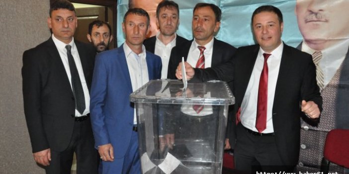 Arsin'de MHP kongresi yapıldı