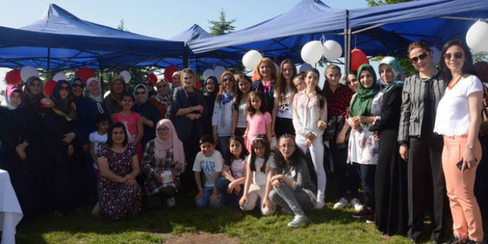 Trabzon'da Sevgi Evlerinde kalan çocuklar için bir araya geldiler