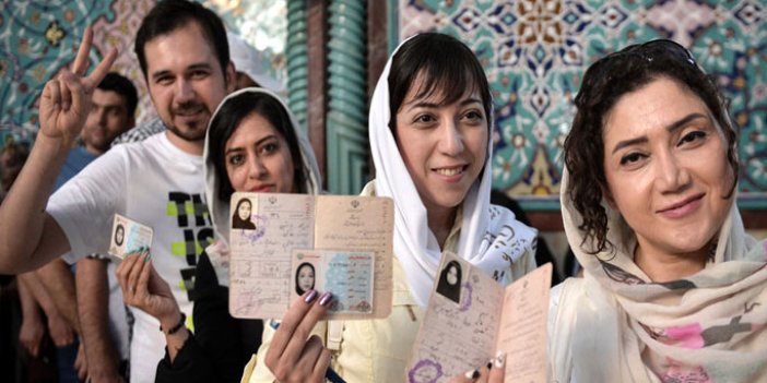 İran'da seçimden ilk sonuçlar açıklandı!