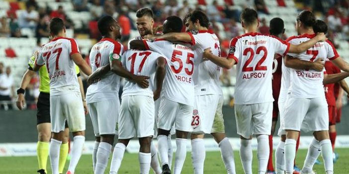 Antalyaspor Gaziantep'i rahat geçti
