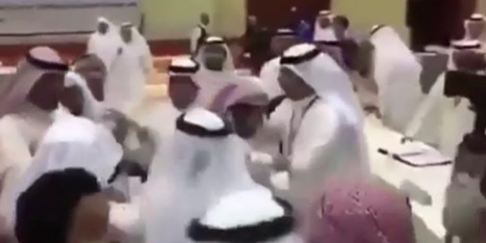 Suudi Arabistan ve Katar heyeti tekme tokat birbirine girdi