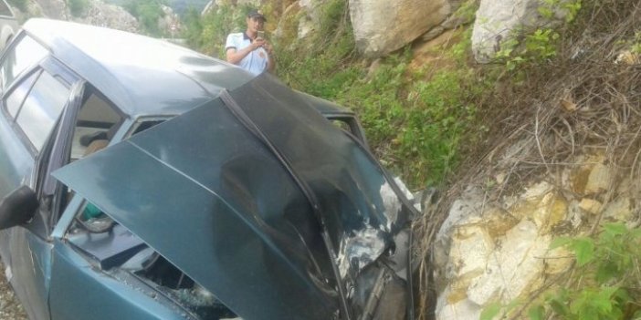 Cide’de trafik kazası:1 yaralı