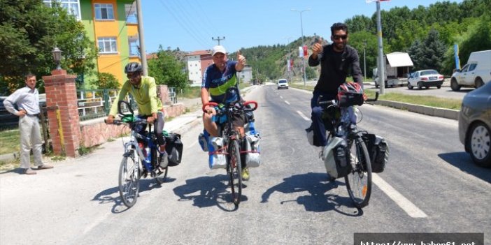İranlı turistler bisikletle Türkiye'yi dolaşıyor