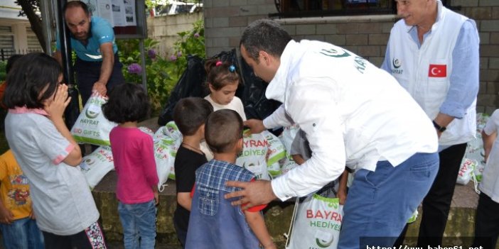 Trabzon'da mültecilere yardım eli uzattılar