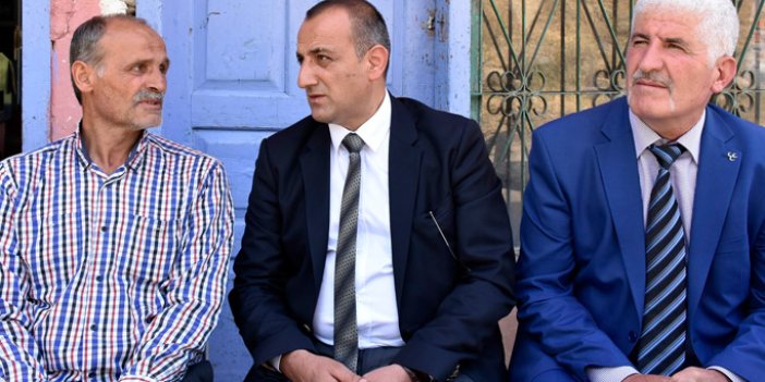 MHP'li heyet şehit ailesini ziyaret etti